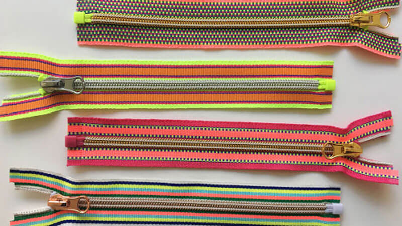 Multi color plating zipper